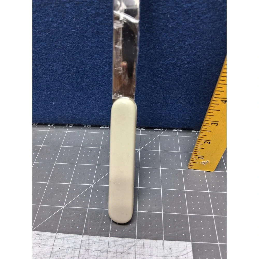 Chefs Collection Bread Knife Cream Teddy Bear Pattern Serrated Stainless Steel